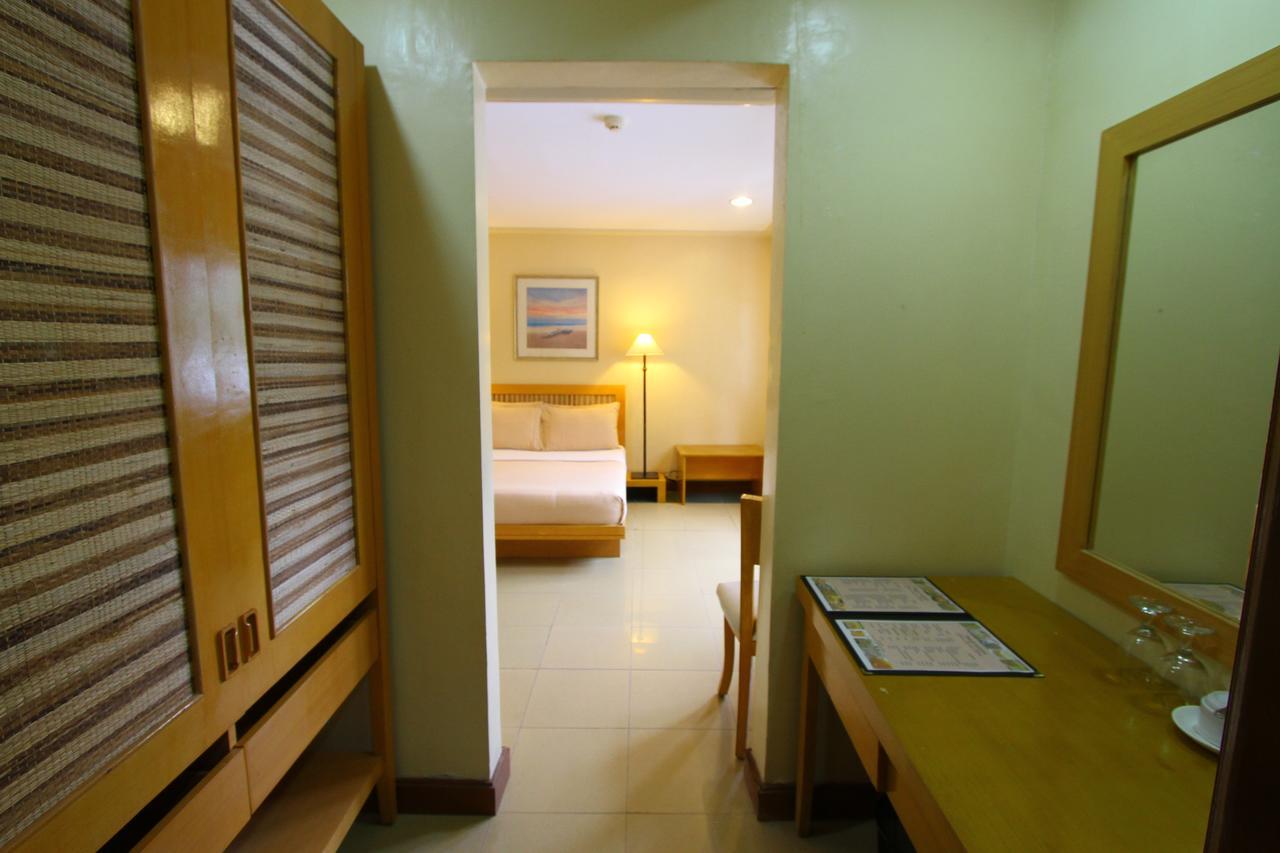 לוס באנוס Trace Suites By Sms Hospitality מראה חיצוני תמונה